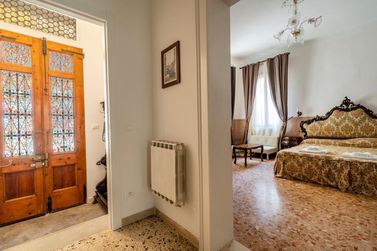 Queen House Venezia Exterior foto