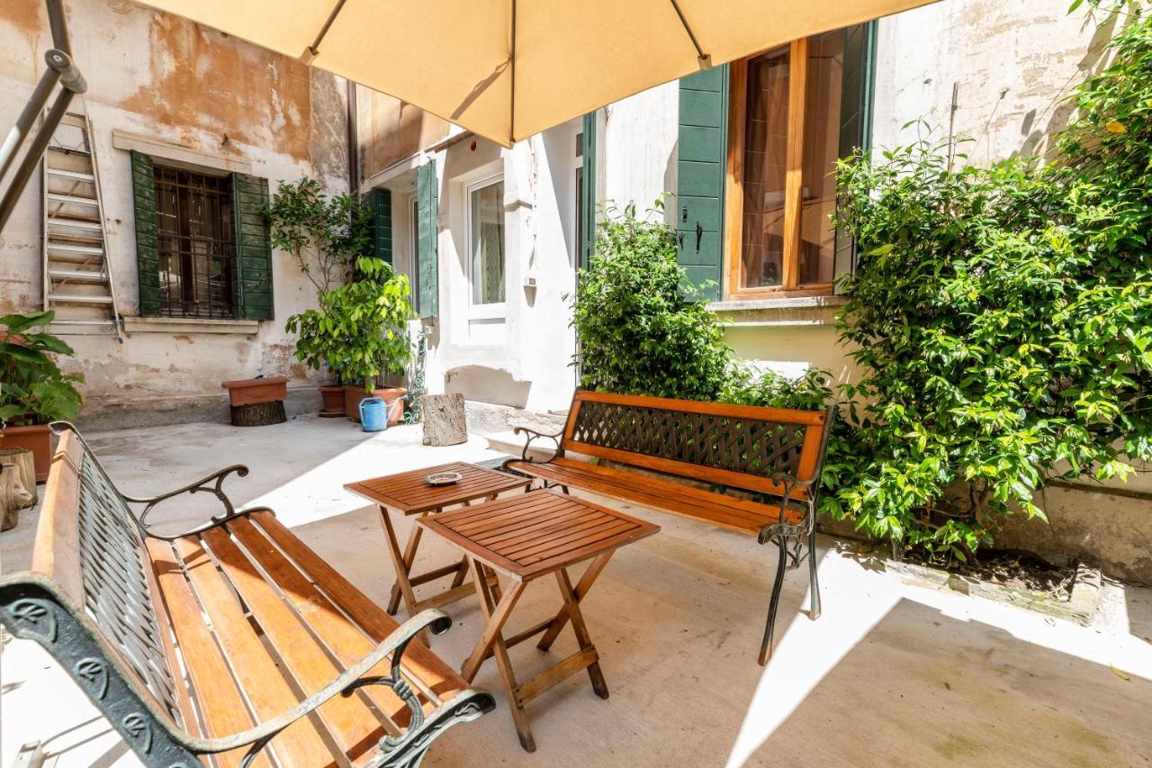 Queen House Venezia Exterior foto