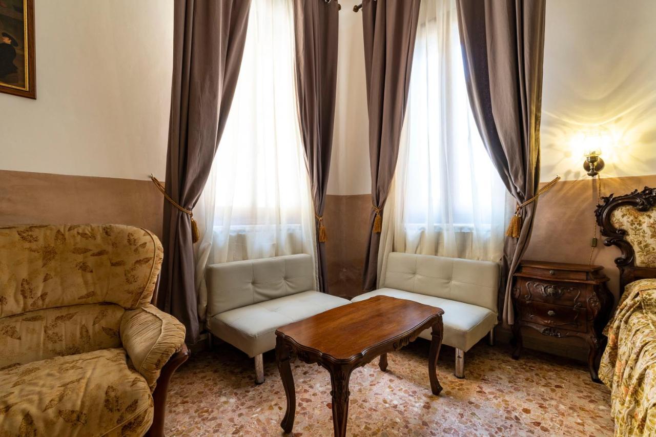 Queen House Venezia Exterior foto