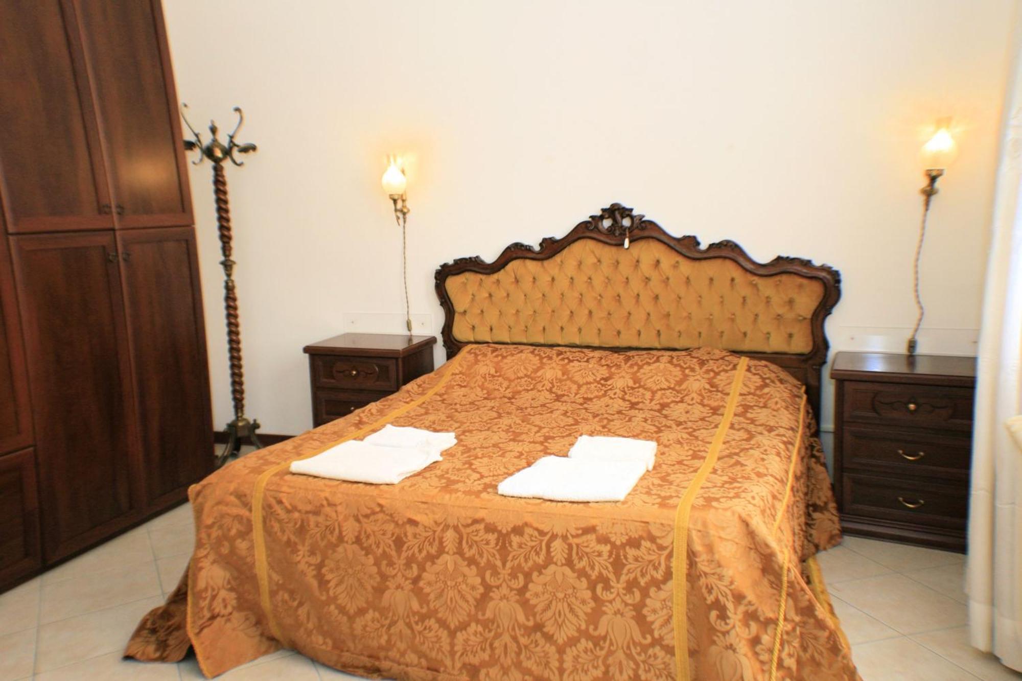 Queen House Venezia Habitación foto