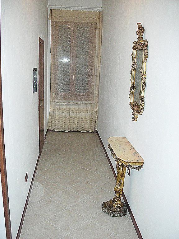 Queen House Venezia Habitación foto